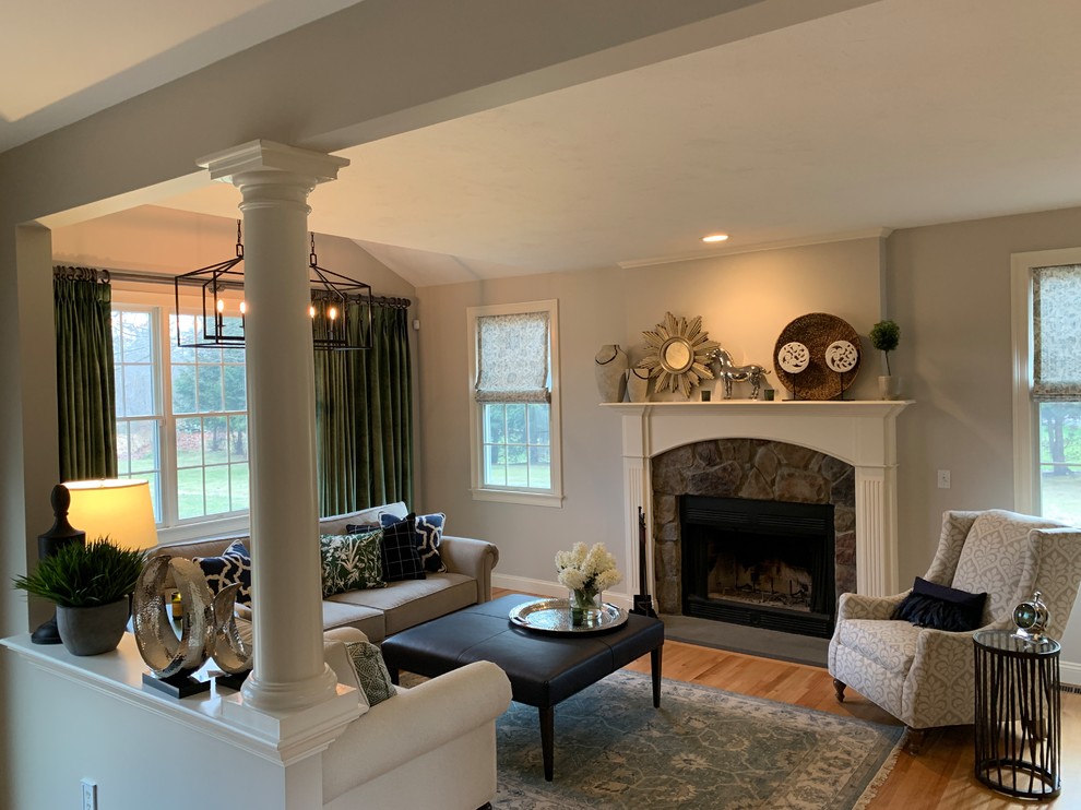 Photo of a transitional living room in Providence.