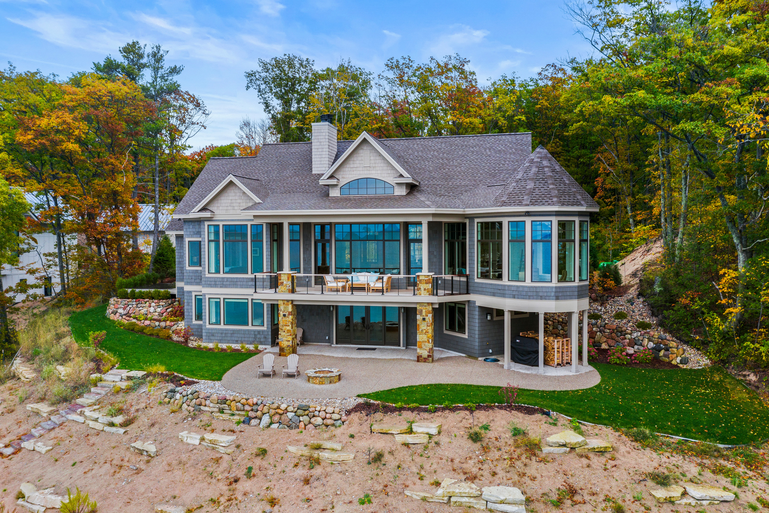 Traditional Waterfront Oasis in Northport