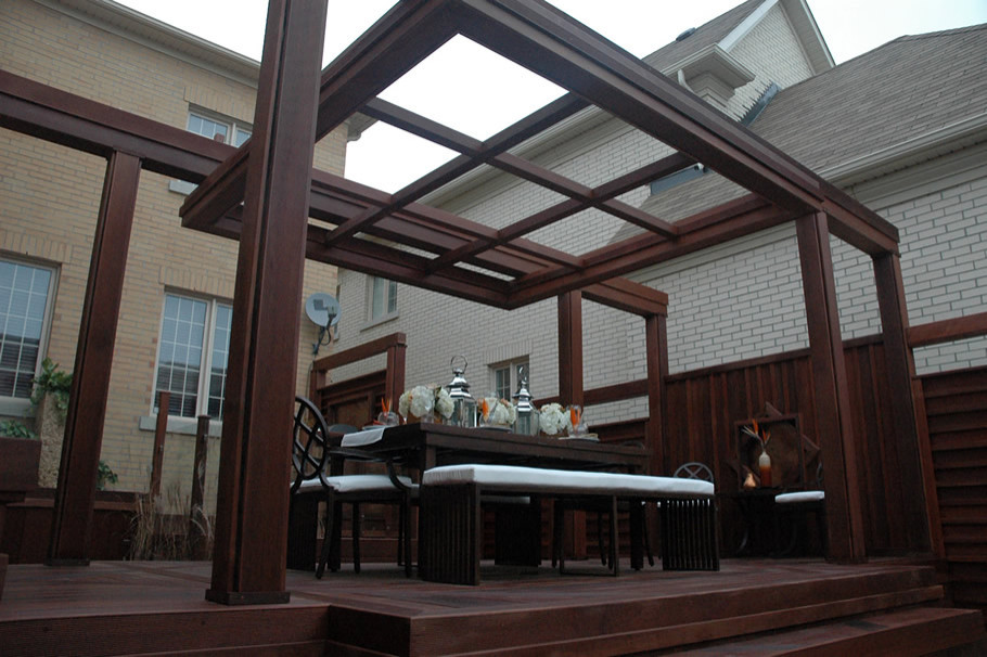 Home design - rustic home design idea in Toronto