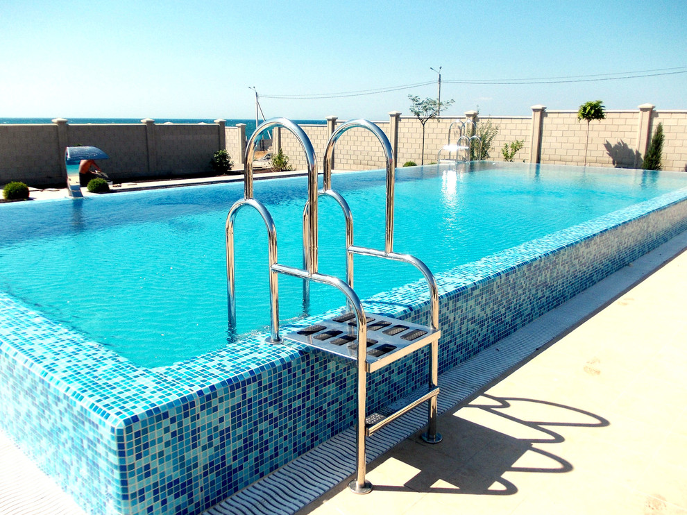 Частный бассейн