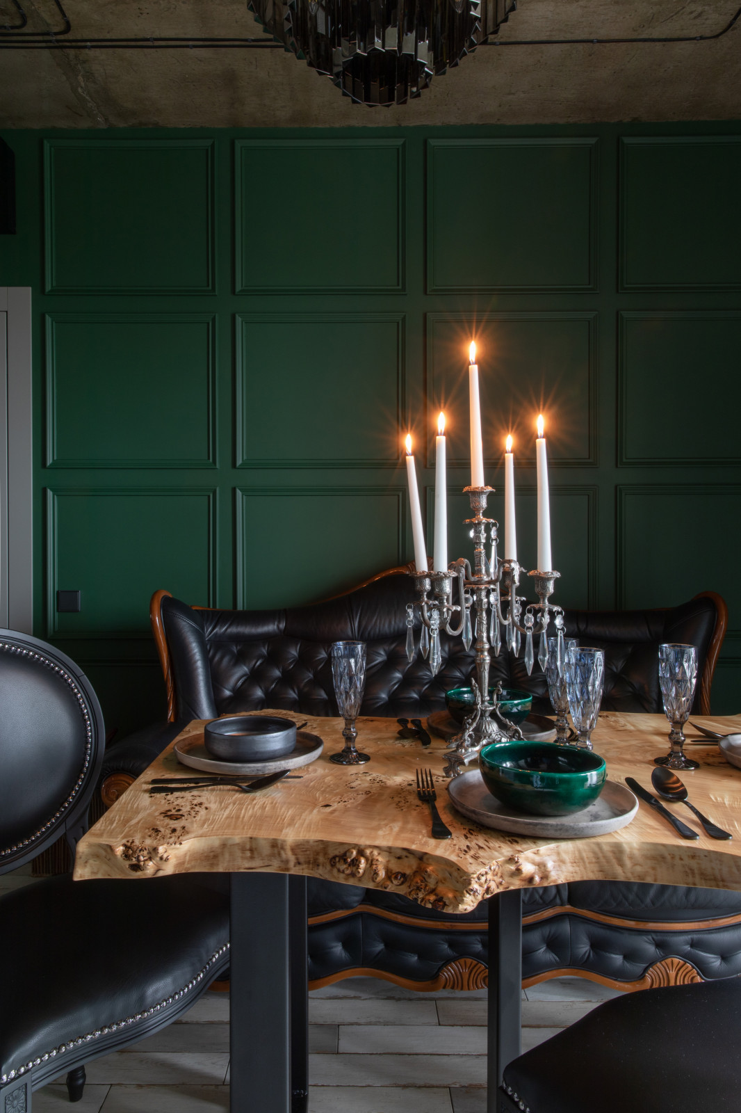 Квартира с зеленой стеной (реализация)