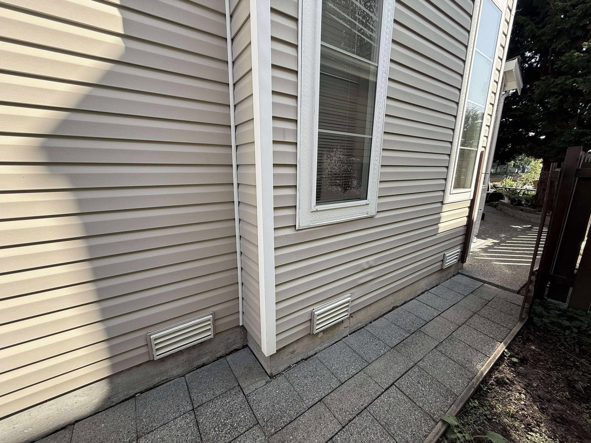 Exterior Wood Repairs & Repaint