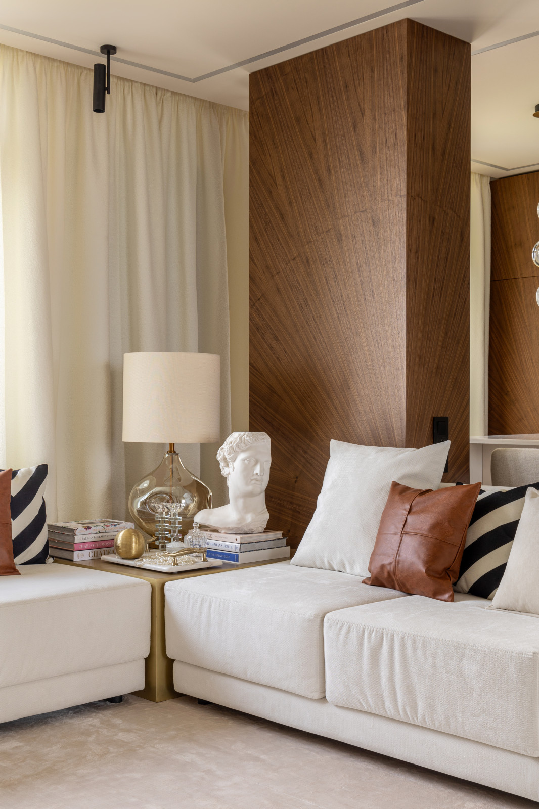 апартаменты Атлант