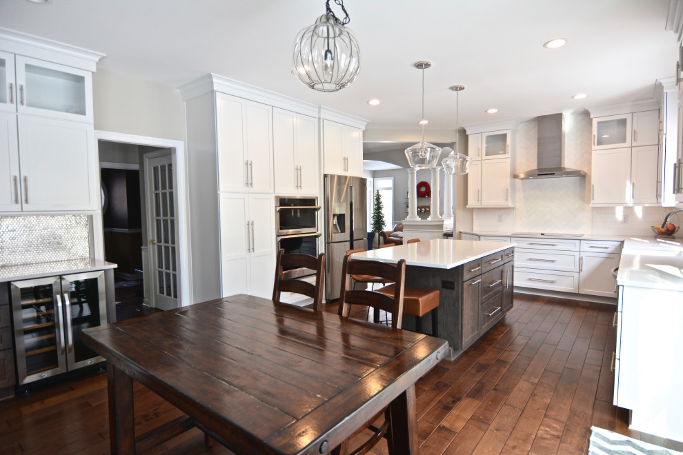 Inspiration for a transitional kitchen remodel in Indianapolis