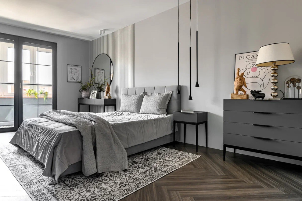 Квартира в стиле фьюжен с золотистой вытяжкой и коллекцией статуэток