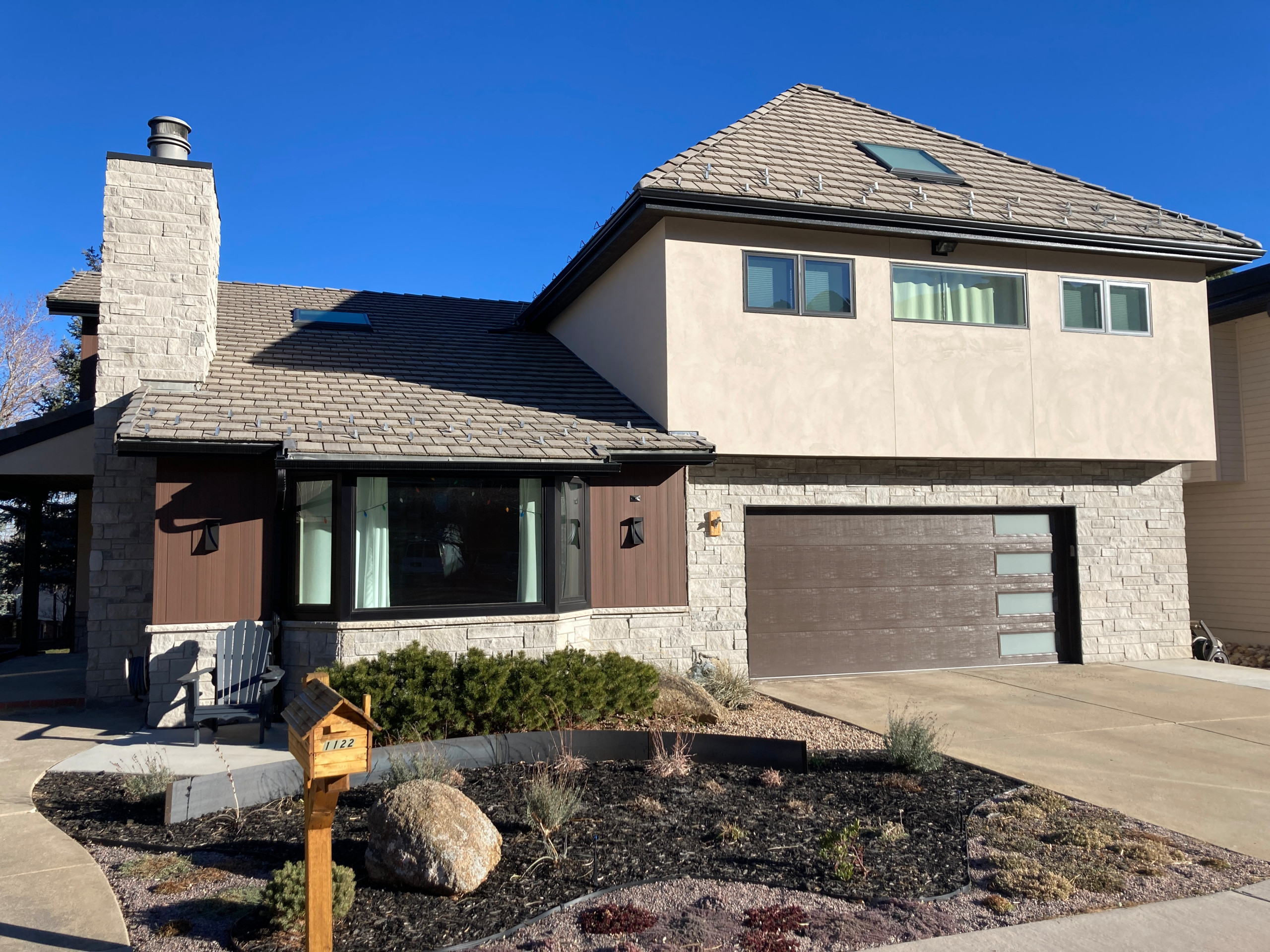 Modern Mixed Material Boulder