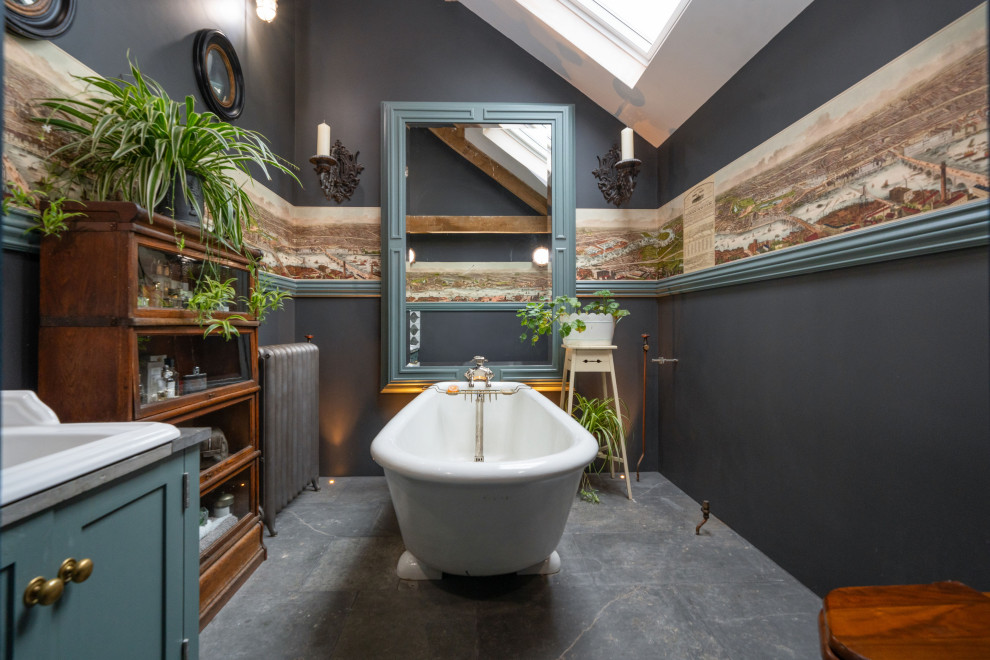 This is an example of a bohemian bathroom.