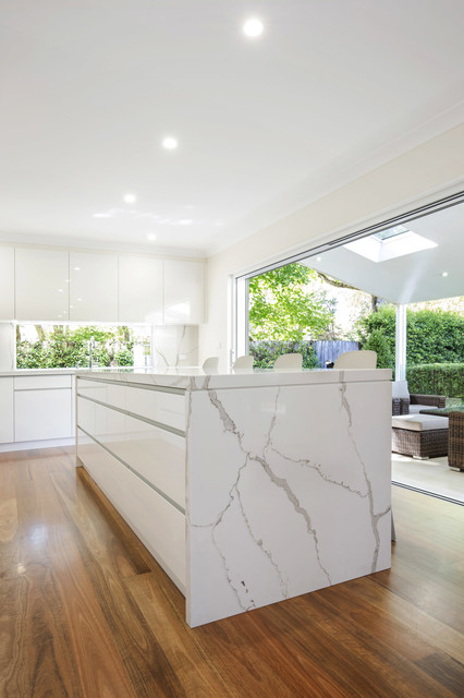 Wahroonga Project modern-kitchen