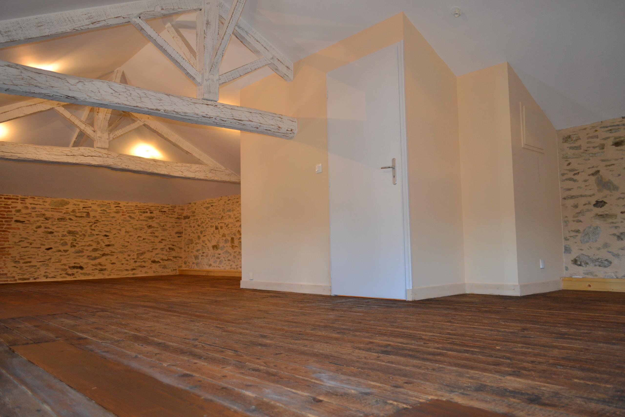 Rénovation intérieure et extérieure d'un grenier
