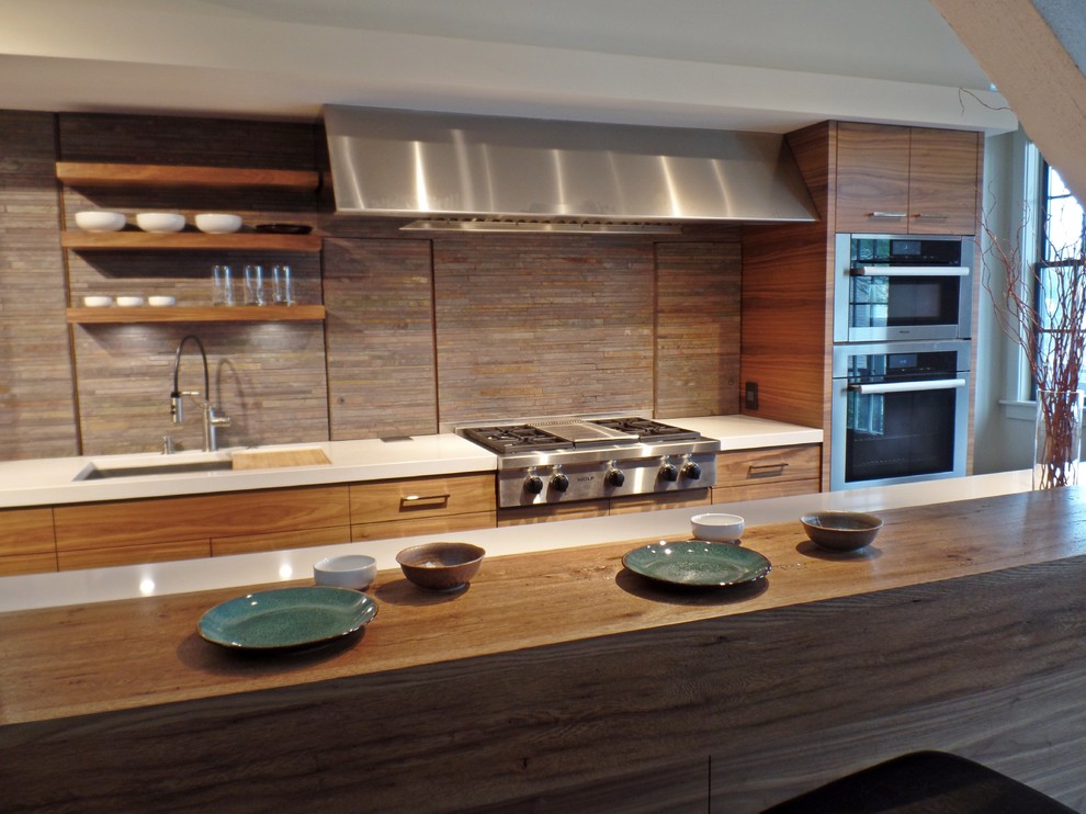 Стильный дизайн: кухня среднего размера в стиле лофт - последний тренд