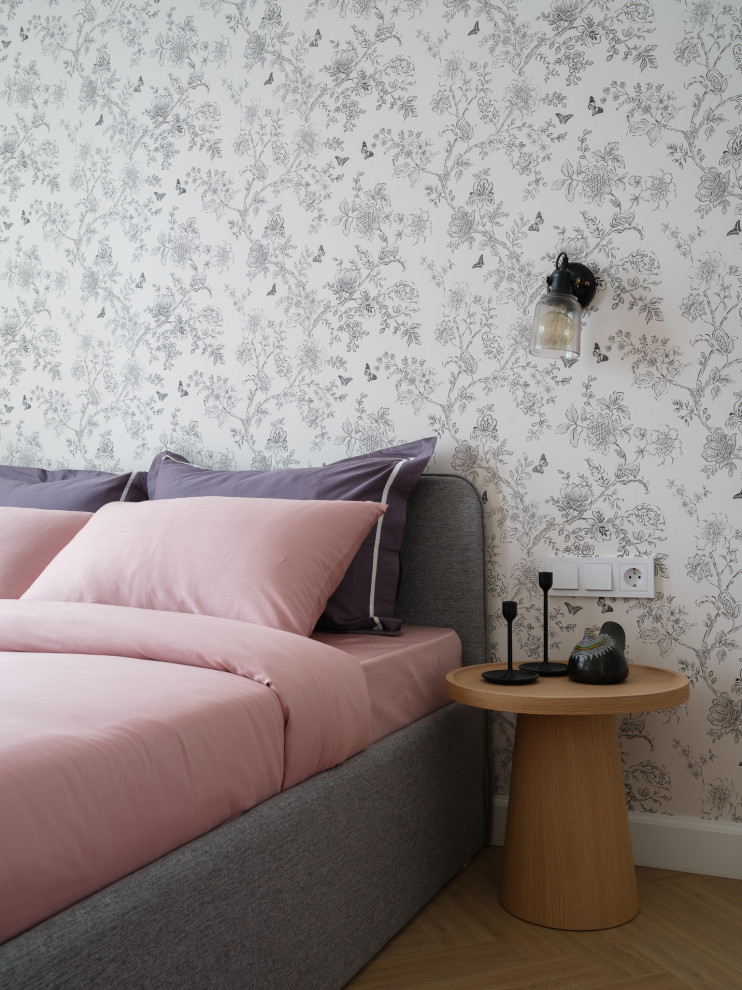 Небольшая яркая квартира