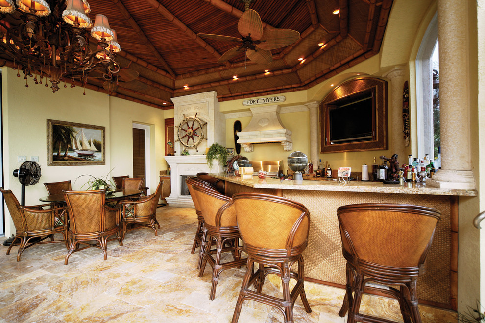 Inspiration for a transitional home design remodel in Miami