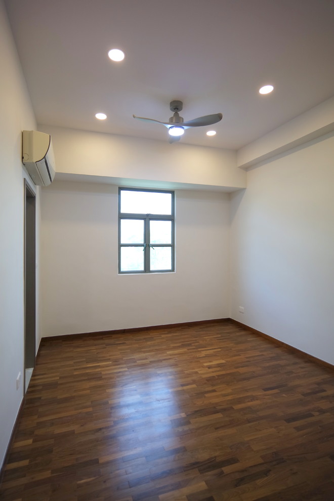 Photo of a modern bedroom in Singapore.