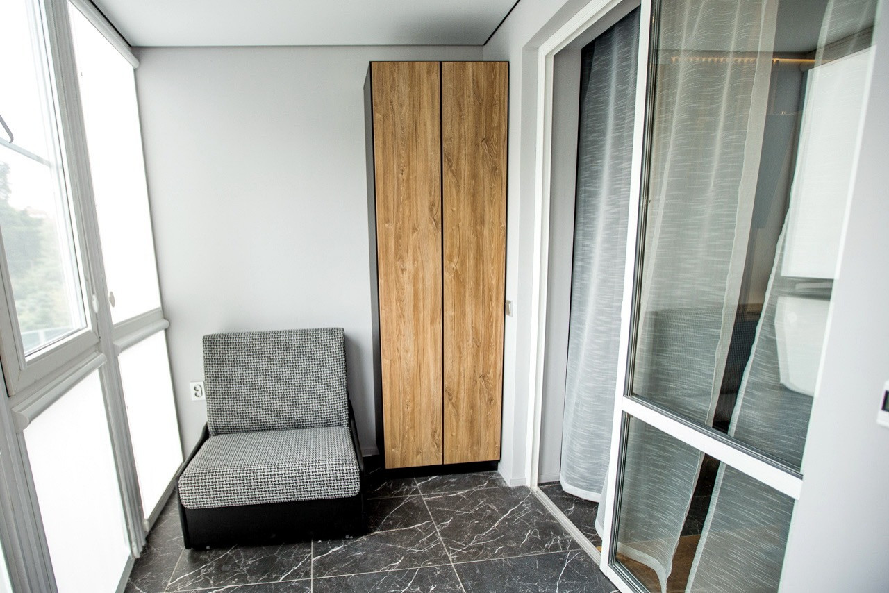 Лоджия 2-х комнатной студии, квартиры в Сочи ул.Фабрициуса