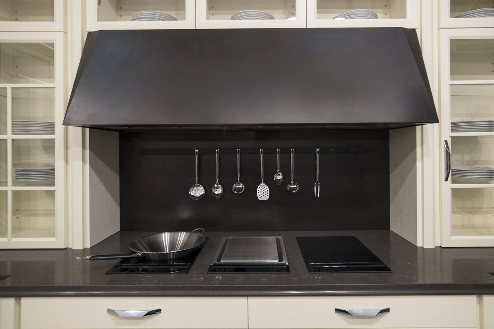 Cesar: официальная съемка кухни Cesar Diamond