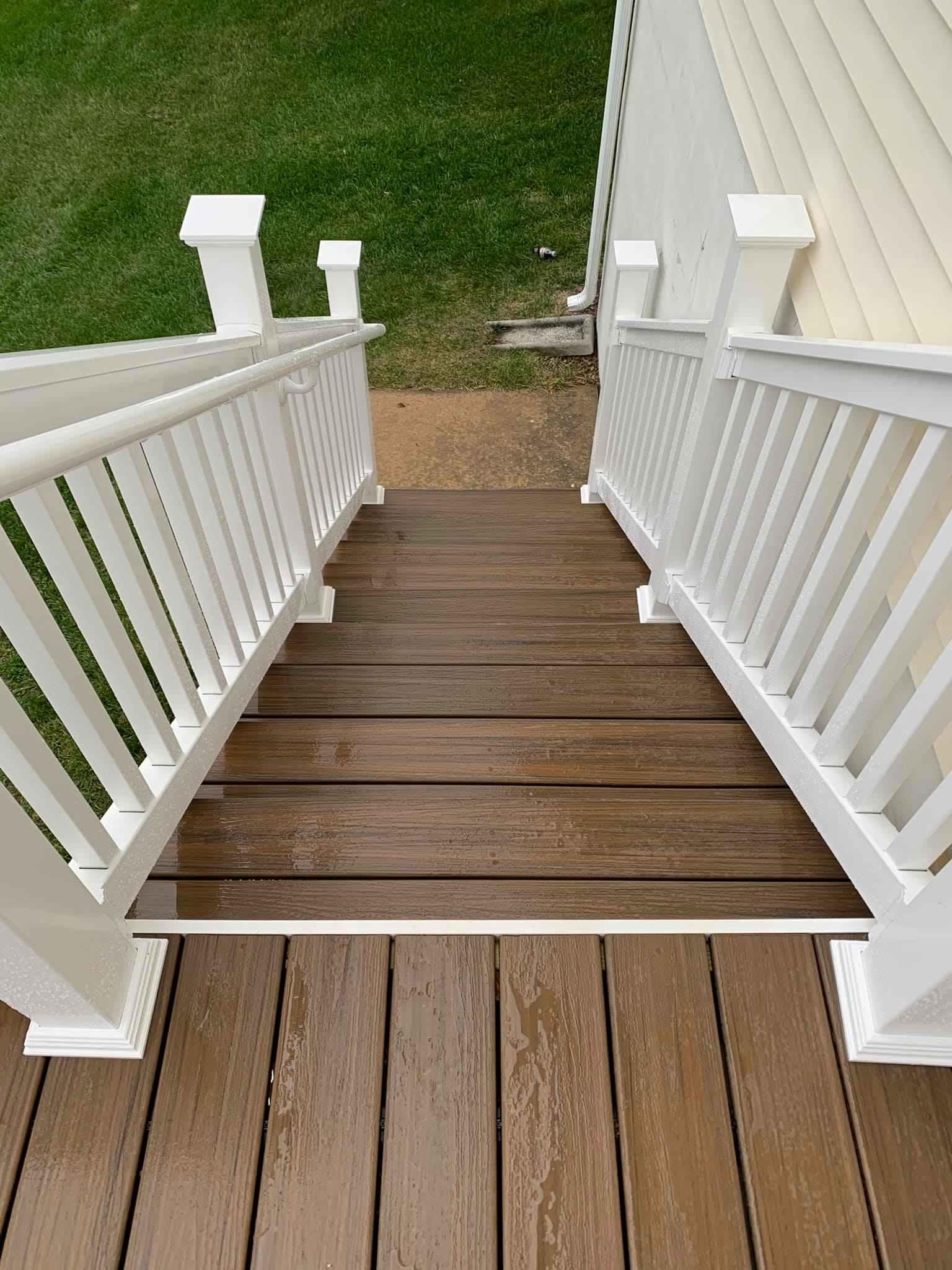 Trex Deck using Trex enhance naturals line