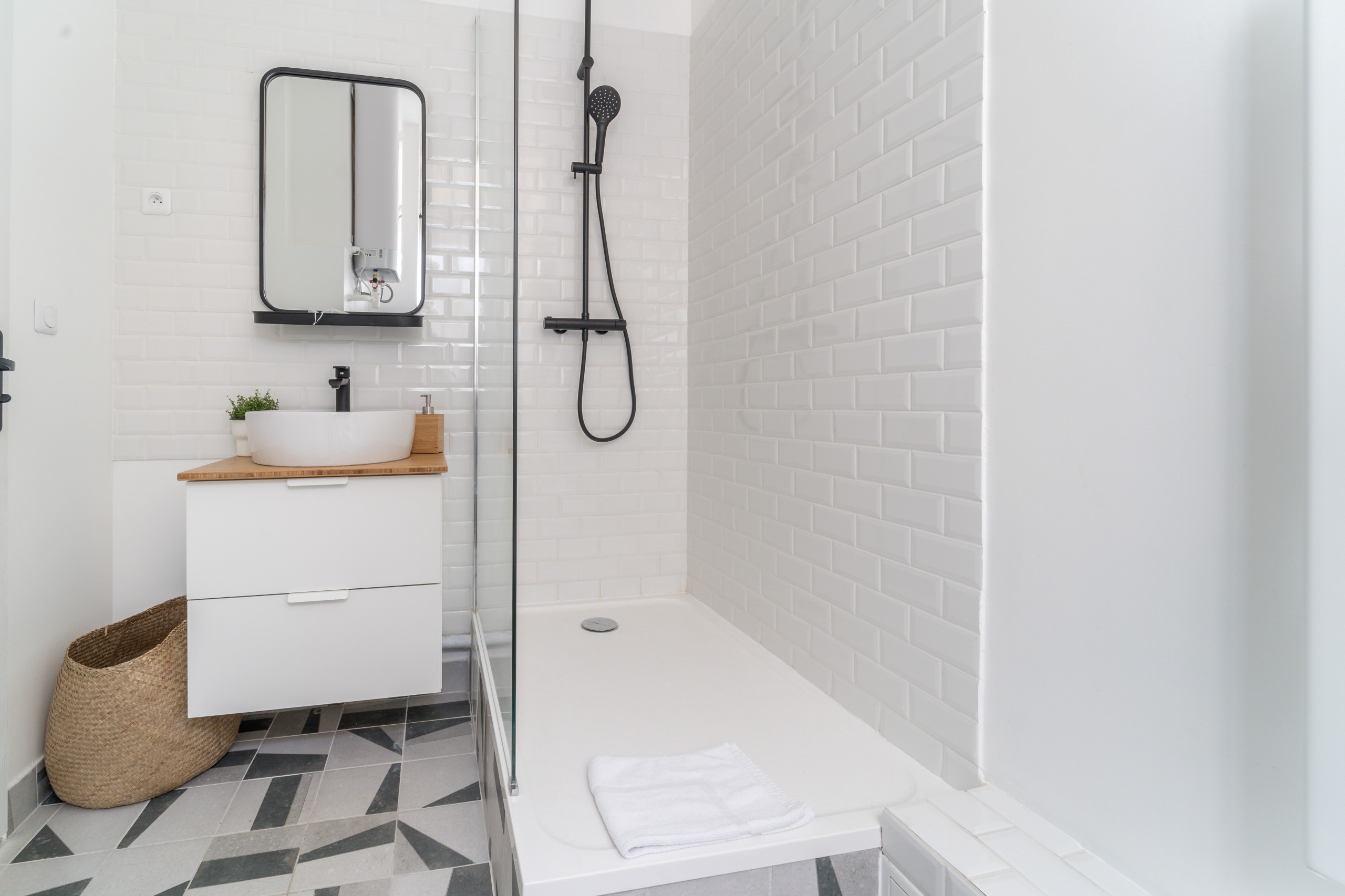 75 photos et idées déco de salles de bain avec un carrelage métro - Février  2024 | Houzz FR