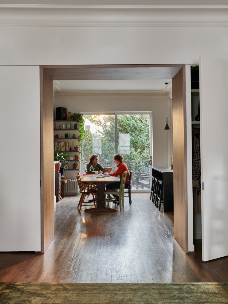 Inspiration for a contemporary dining room remodel in New York