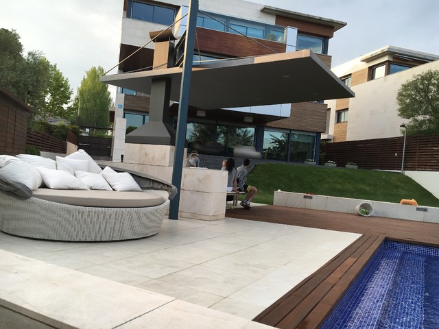 chillout modern-pools