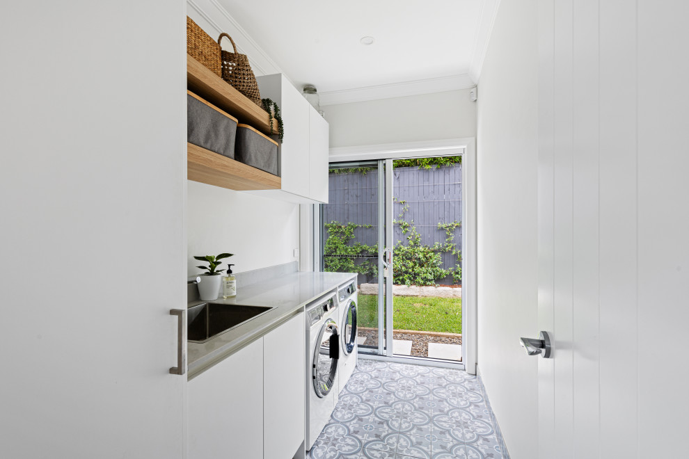 Merridong rd, Elanora Heihghts - Beach Style - Laundry Room - Sydney ...