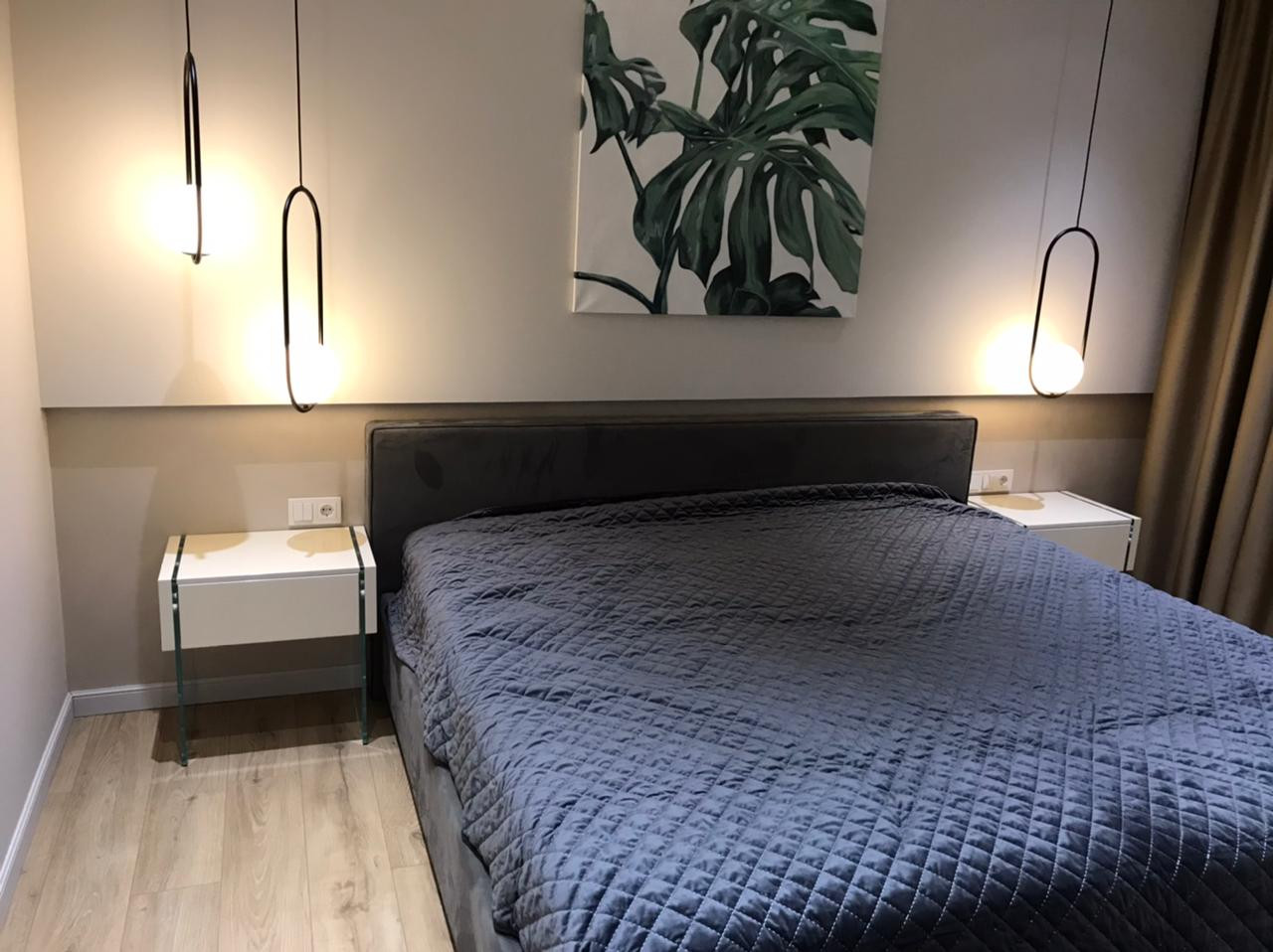 Прикроватные тумбы