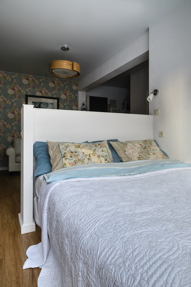 Сапожник с сапогами