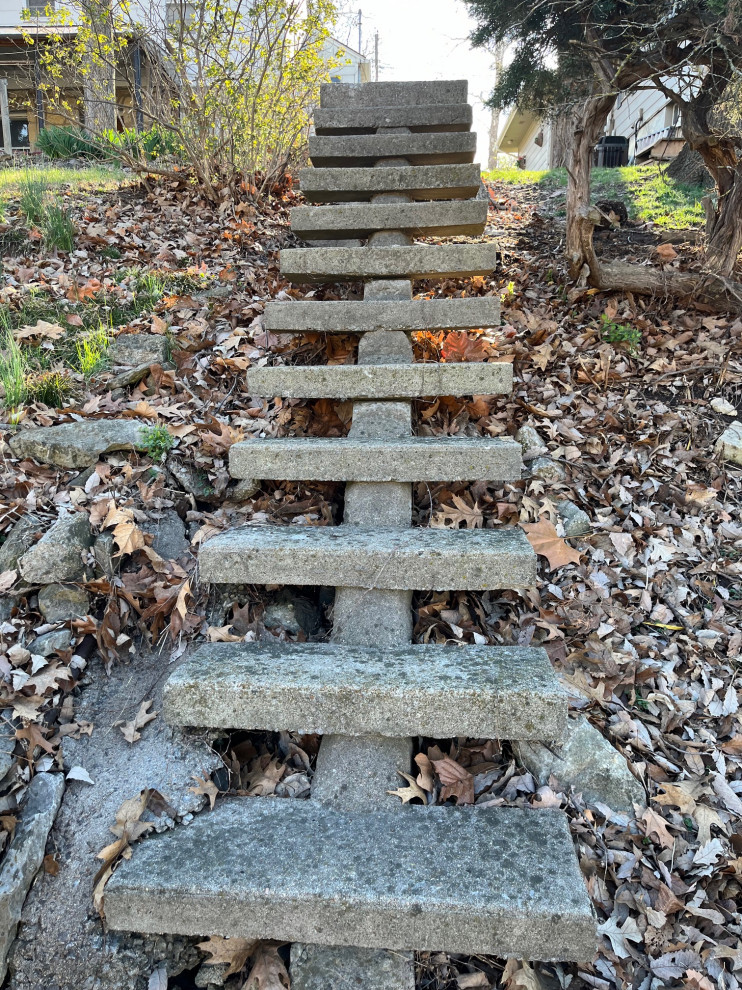 Ramp/Stair Building in Lake Waukomis, MO