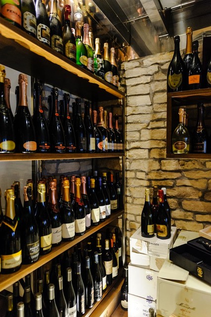 Cabina vini refrigerata casa-de-campo-bodega