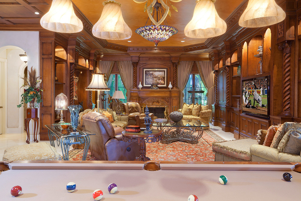 Inspiration for a traditional family room in Miami.