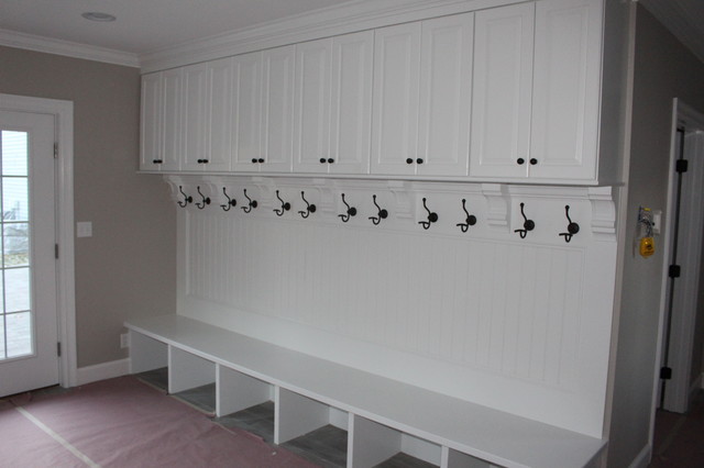Bench Seats Lockers Cubbies Mudroom Traditional Entry