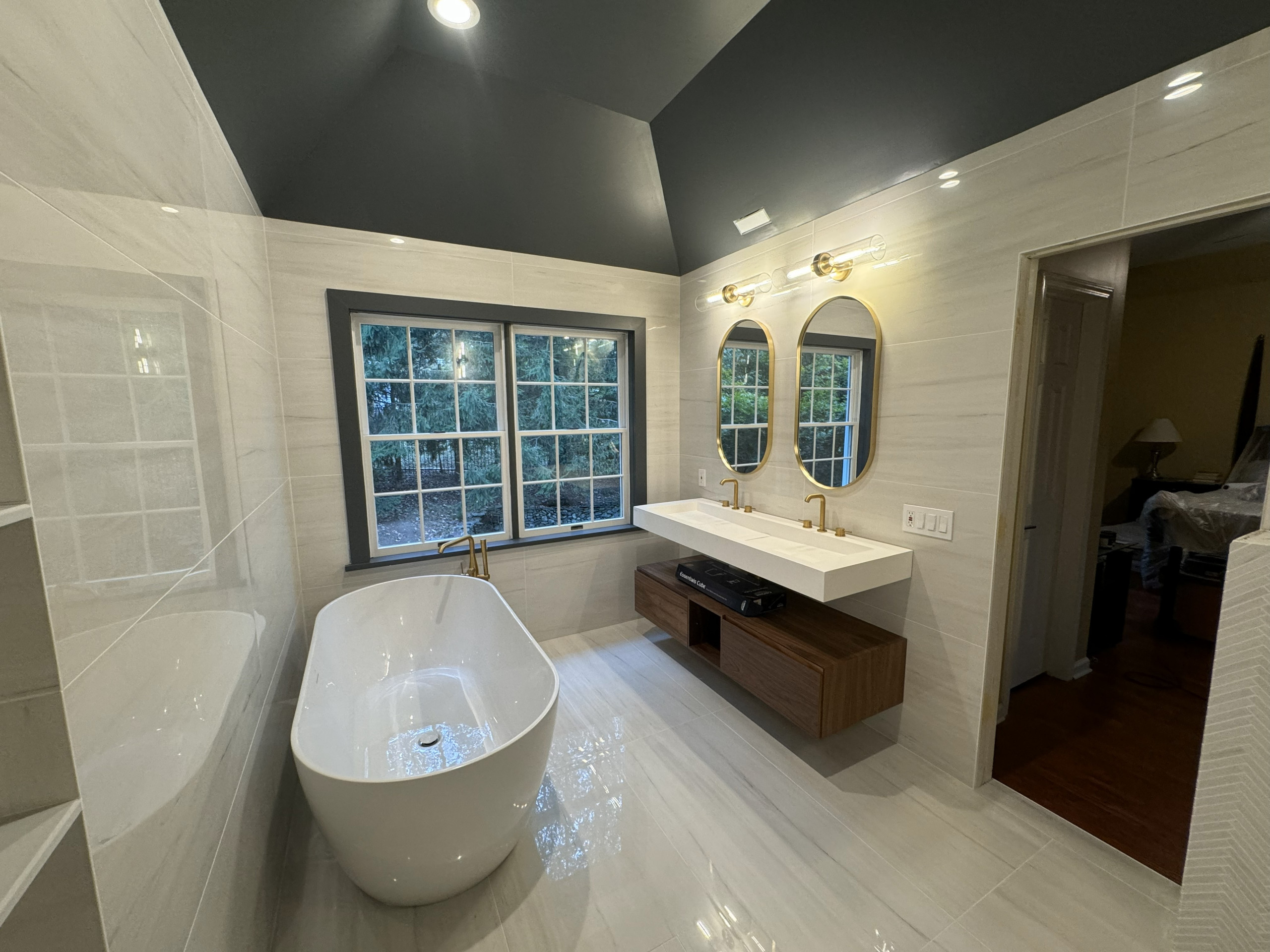 Example of a bathroom design