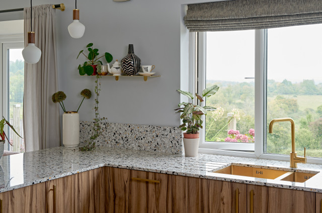 Purton contemporary-kitchen