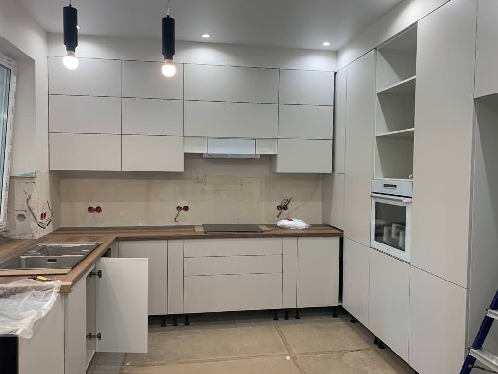 Дом в соснах