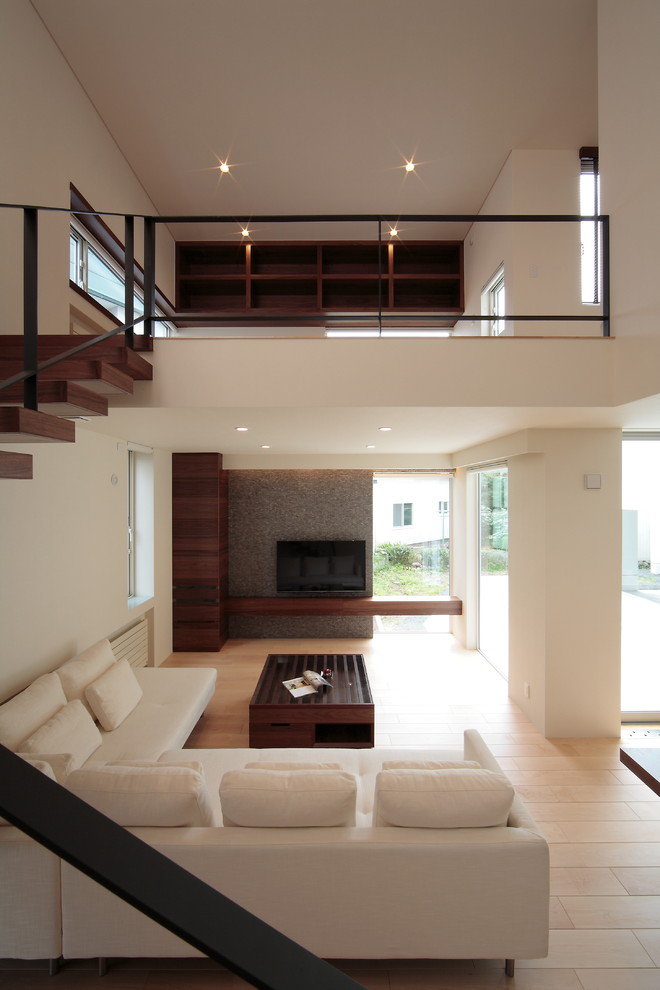 Design ideas for a contemporary home design in Sapporo.