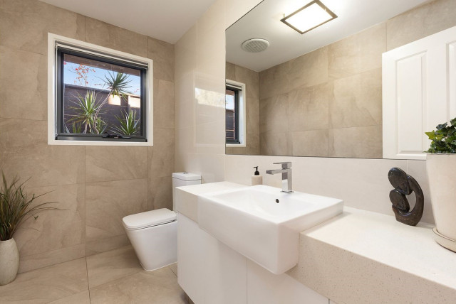Hampton Oasis bathroom