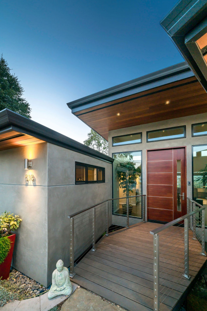 This is an example of a modern entryway in San Luis Obispo.