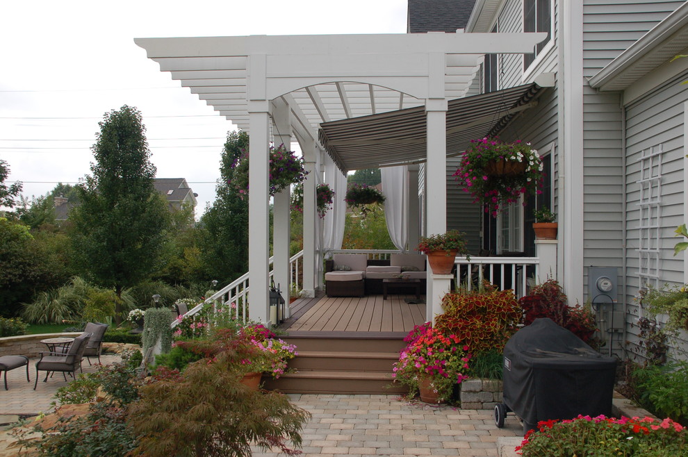 This is an example of a traditional verandah in Columbus.