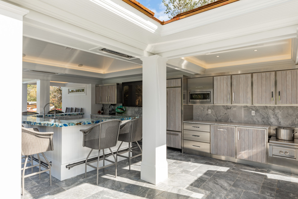 Transitional home design photo in Boston