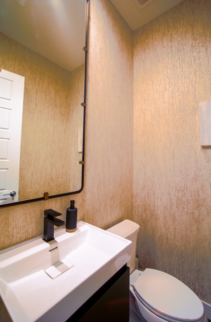 THE PILOT HOUSE modern-gaestetoilette