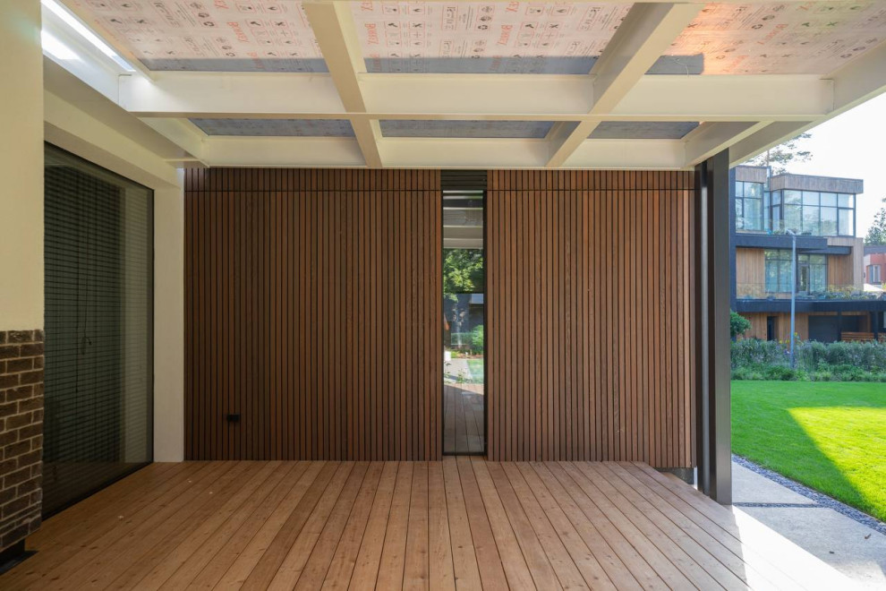 Реечный фасад из массива Термоясеня