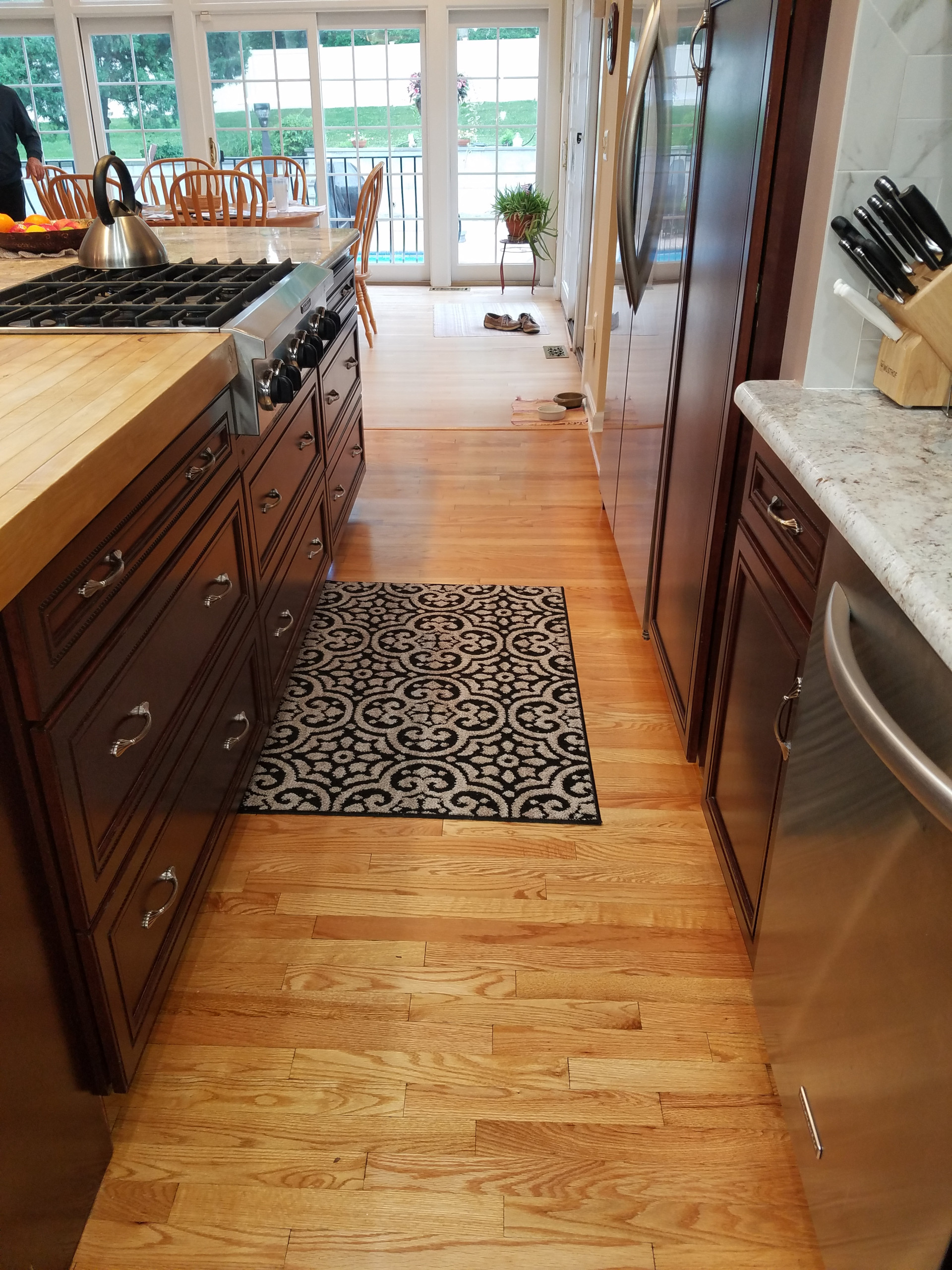 Kitchen Remodel on Sunrise Drive in Hold