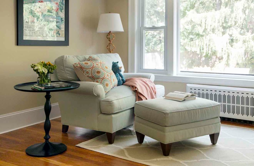 Design ideas for a transitional living room in Boston with beige walls.
