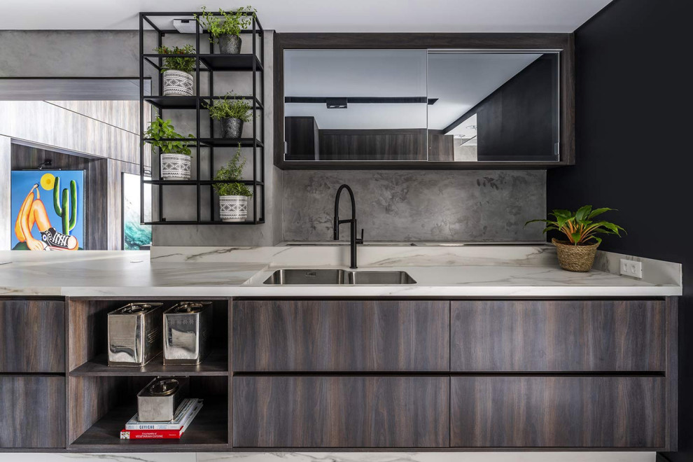 Esempio di una cucina minimalista con pavimento in marmo