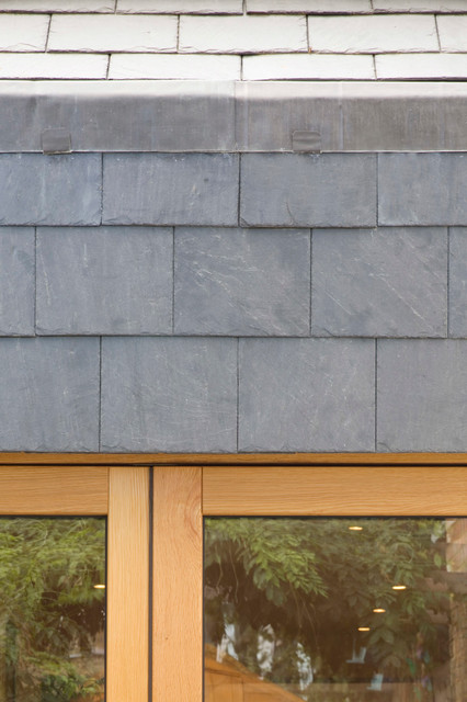Slim House, London contemporary-exterior