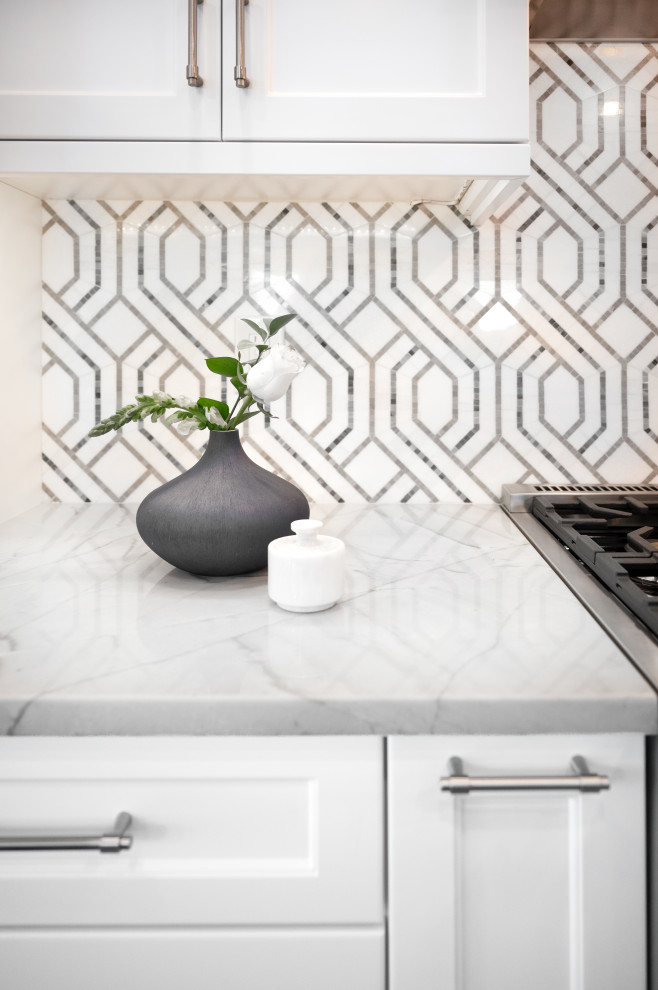 Transitional kitchen photo in Bridgeport