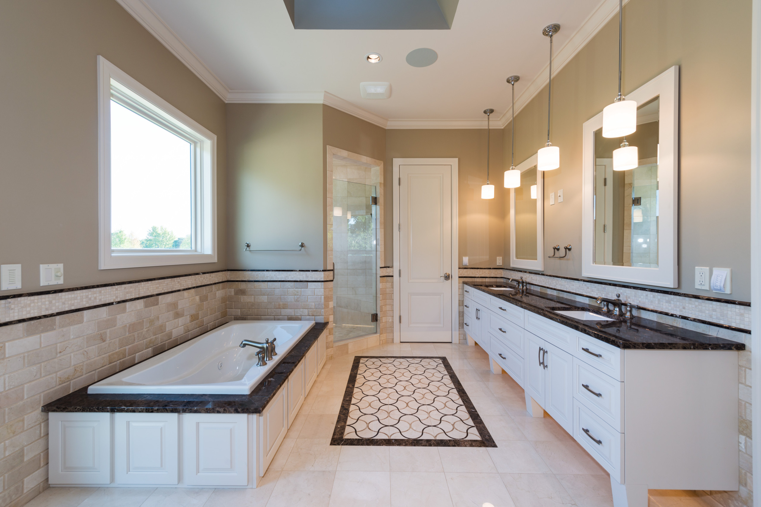 Transitiona/Craftsman Inspired Villa | Sterling Ridge Estates