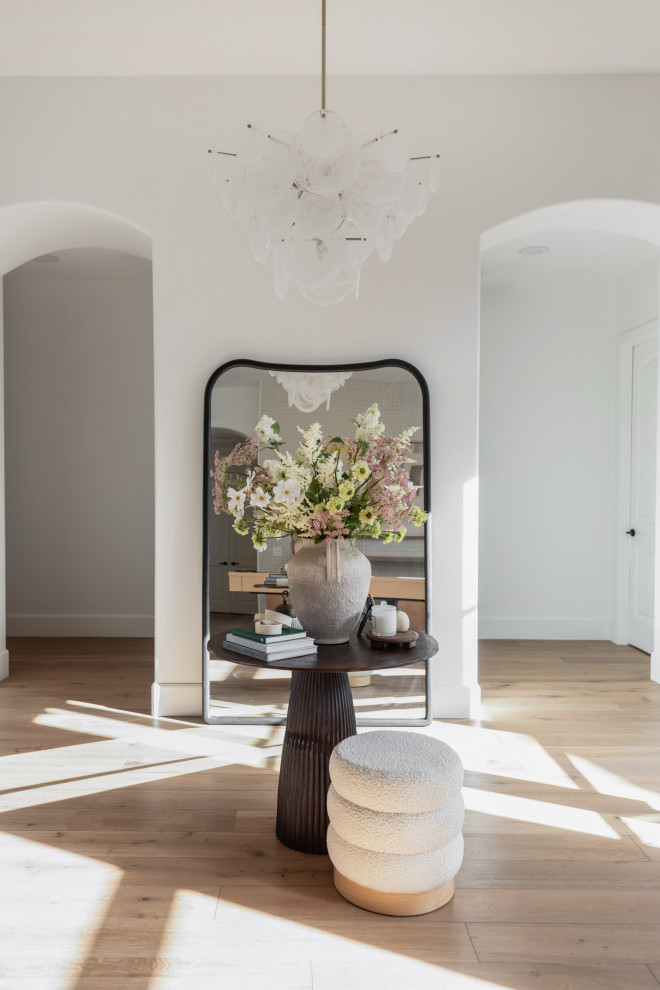 Entryway - transitional entryway idea in Phoenix