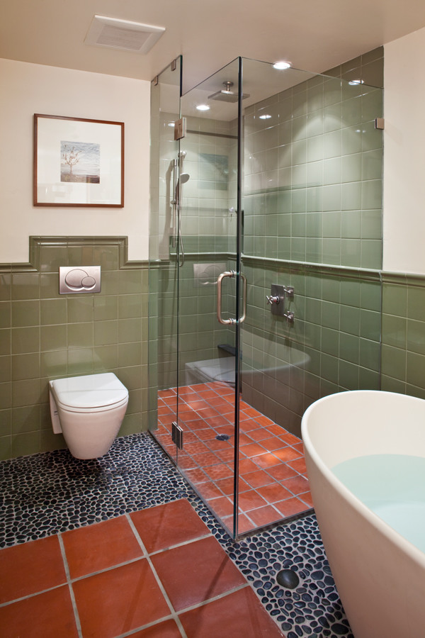 Example of a beach style bathroom design in Los Angeles