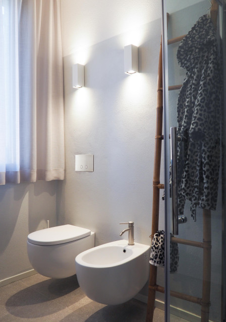 Il mare dentro contemporary-bathroom