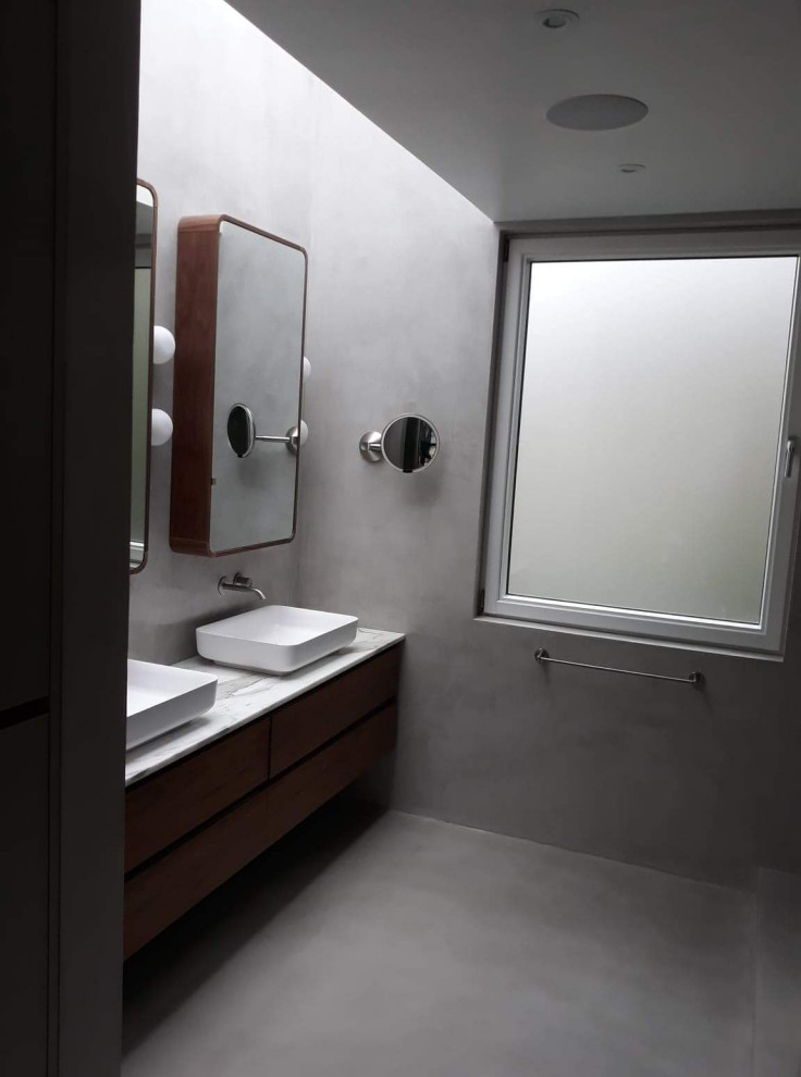 Modern Bathroom